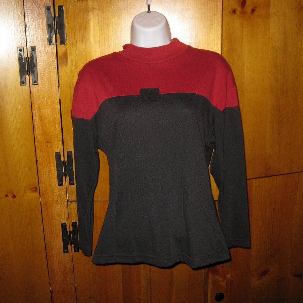 Taxi mock turtleneck
